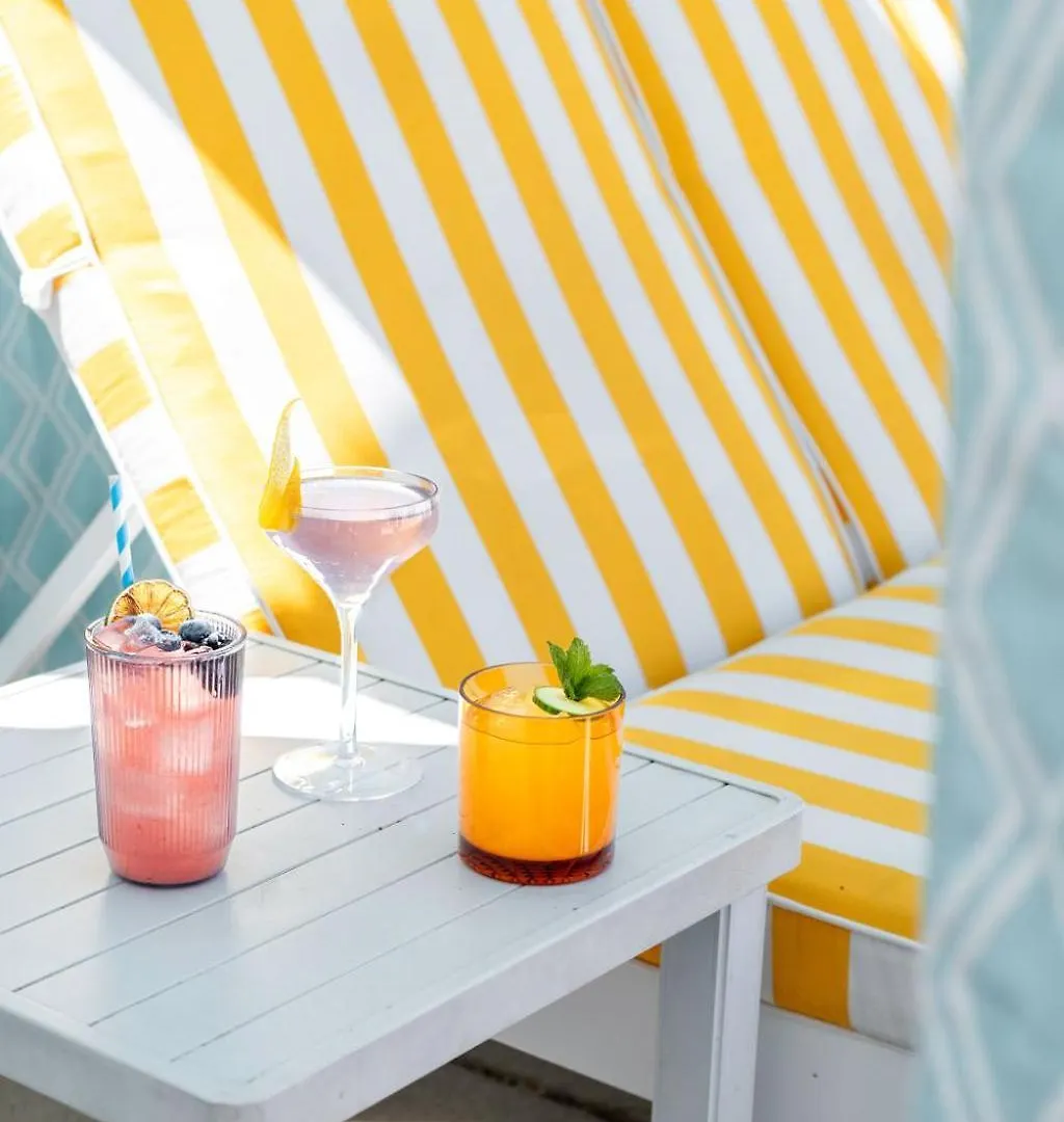 The Skylark, A Palm Springs Hotel