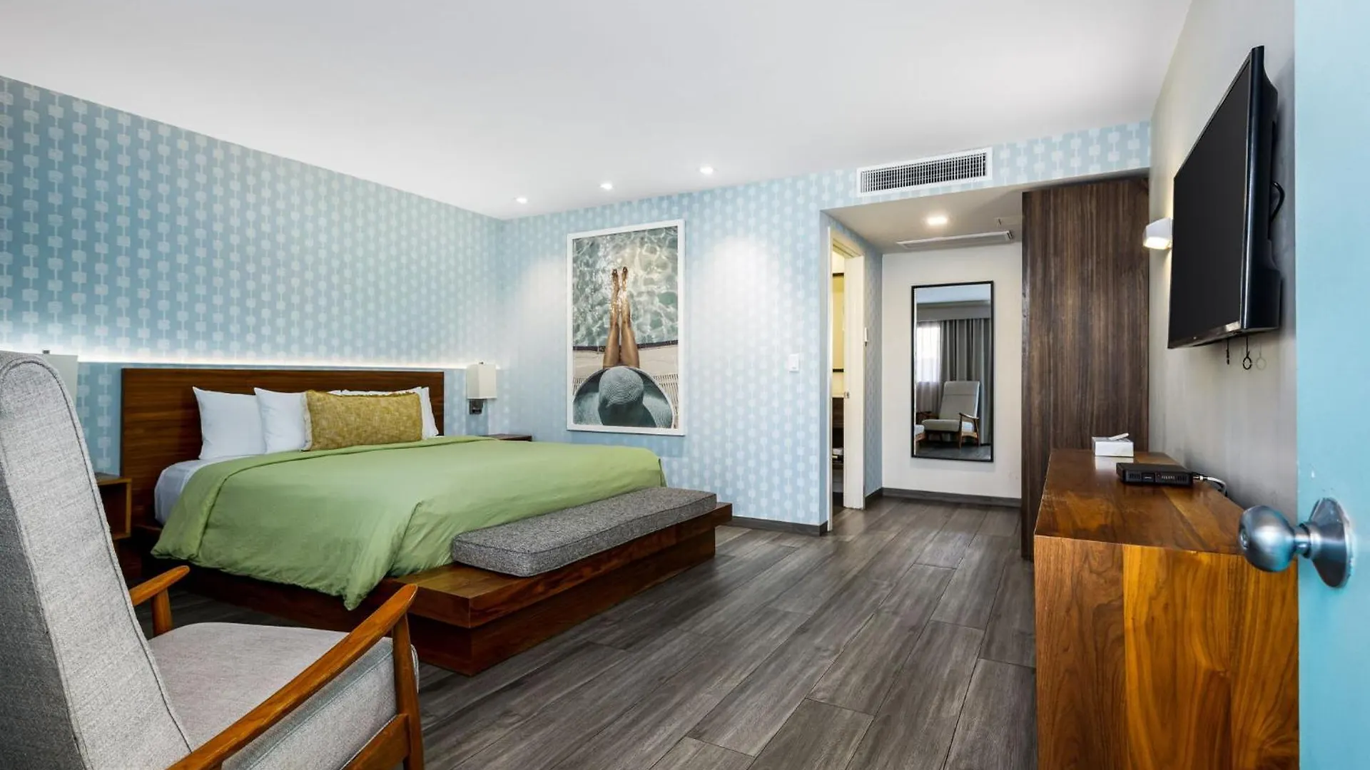 The Skylark, A Palm Springs Hotel